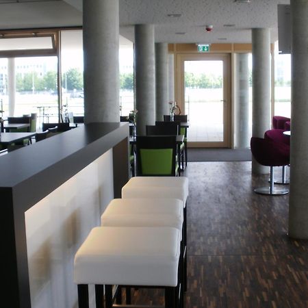 Iq-Hotel Ульм Экстерьер фото